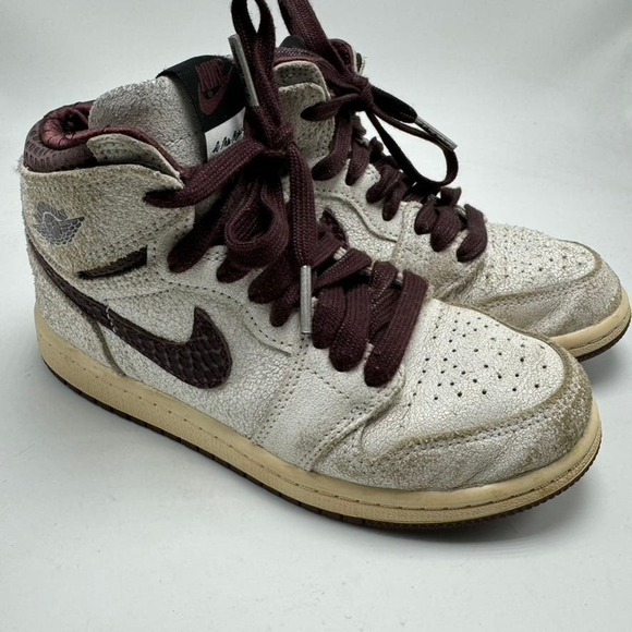 Jordan Retro 1 High OG A Maniere Youth Sz 1Y Sneakers Cracked Distressed Nike - Picture 1 of 8